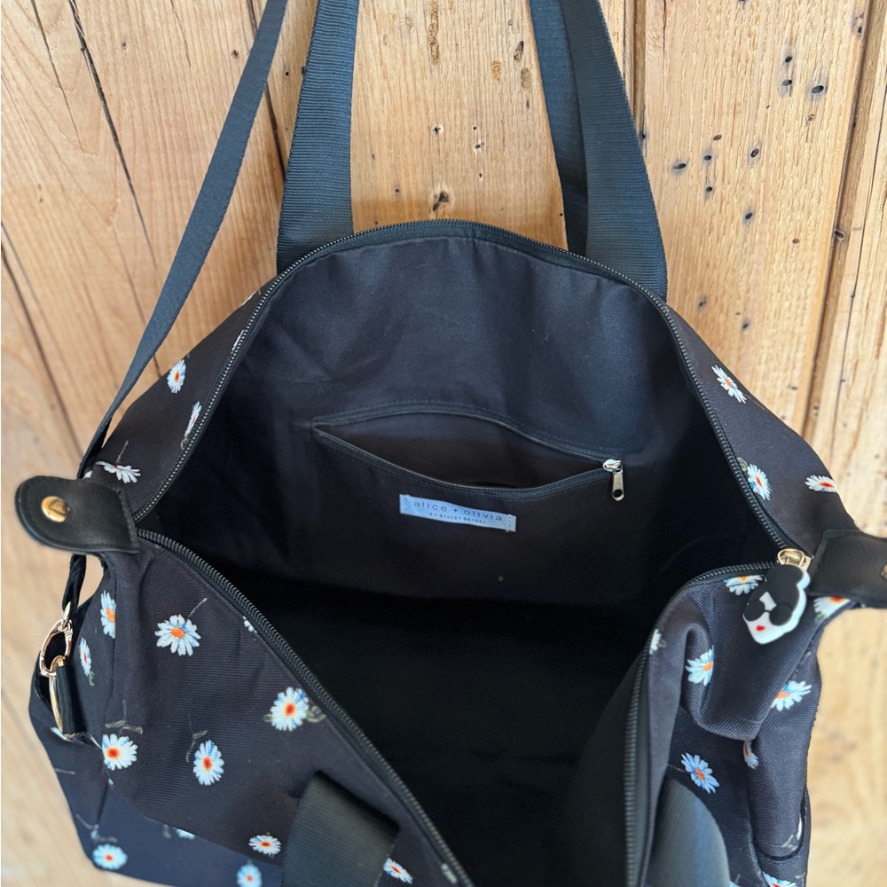 Alice and Olivia Daisy Print Duffel Tote Bag Black - Picture 13 of 13